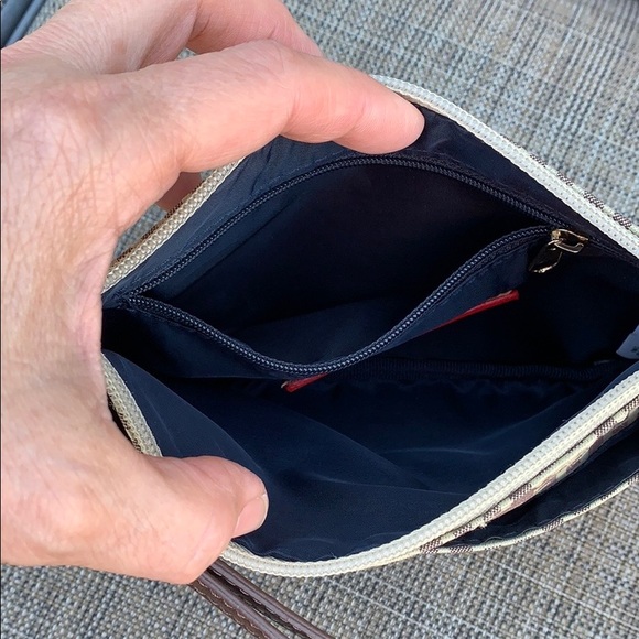 Tommy Hilfiger Canvas Monogram Wristlet - Picture 5 of 7